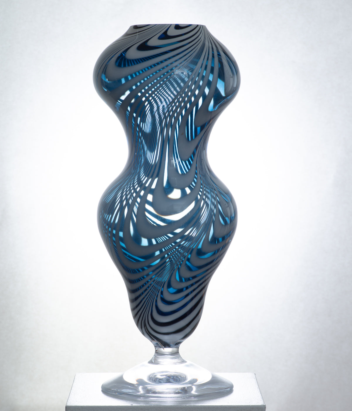 XANADU VASE NO. 15 - TURQOUISE