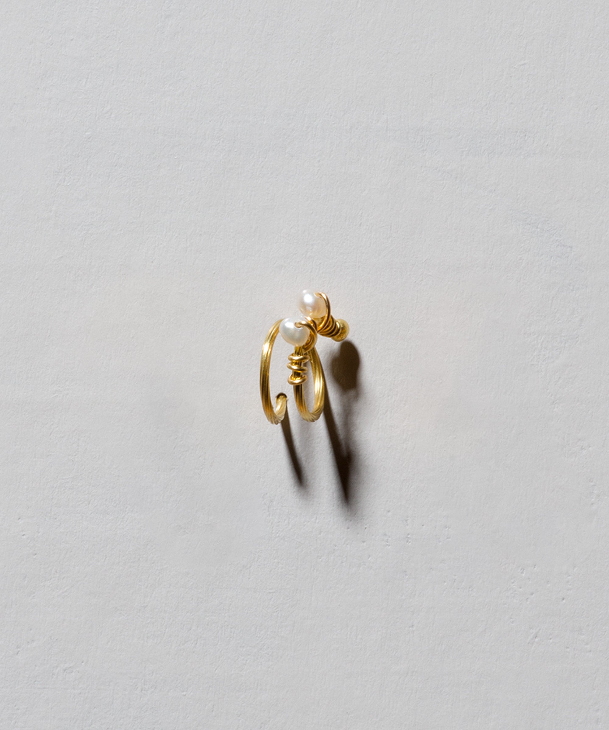 SMALL ECHO EARRING