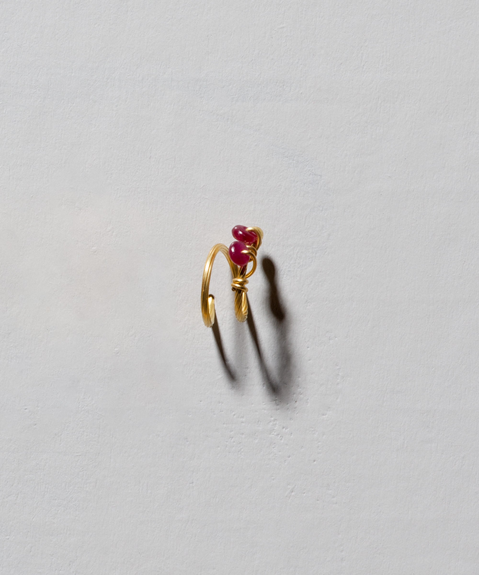 SMALL ECHO EARRING