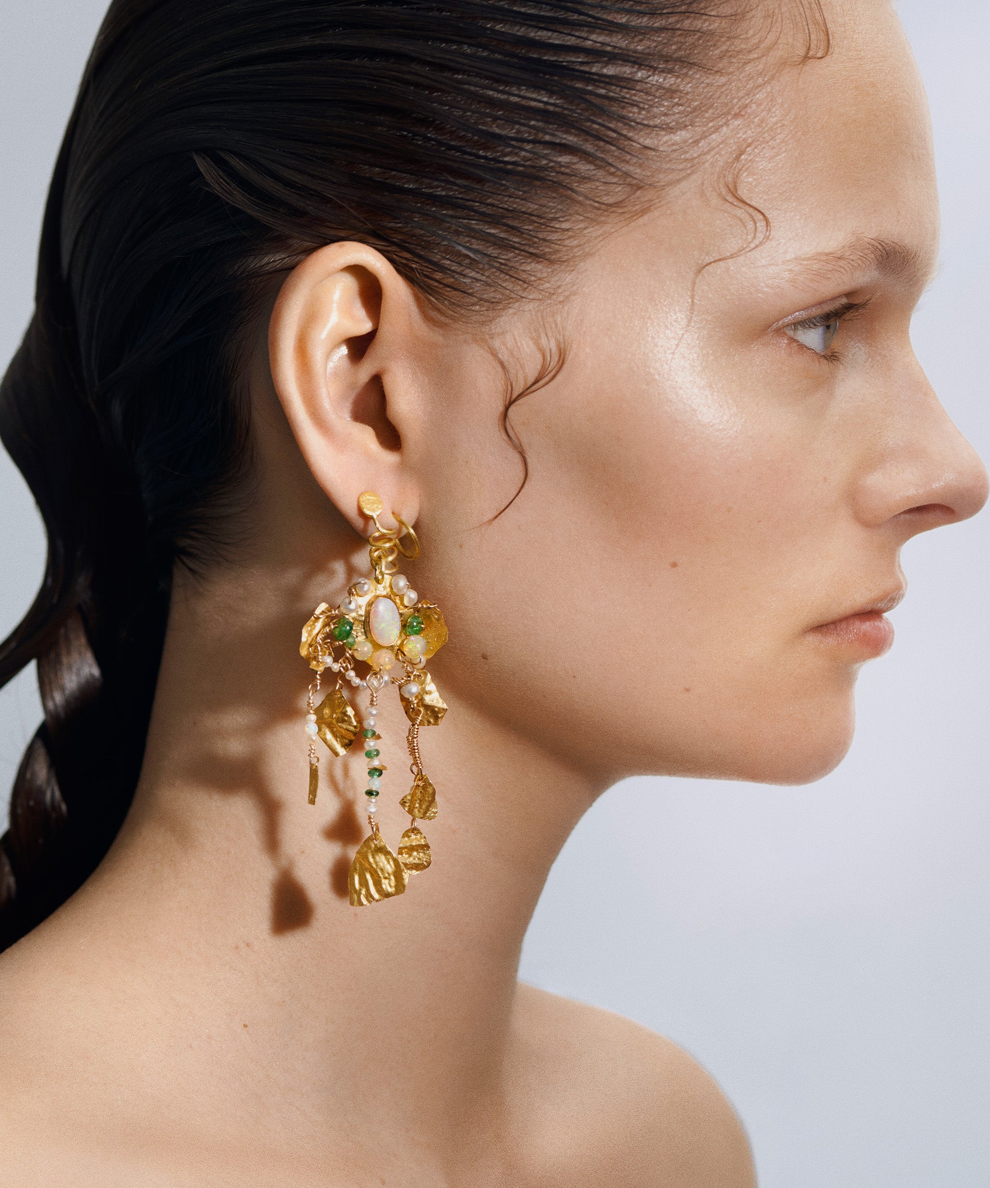 BIG NARCISSUS OPAL EARRING