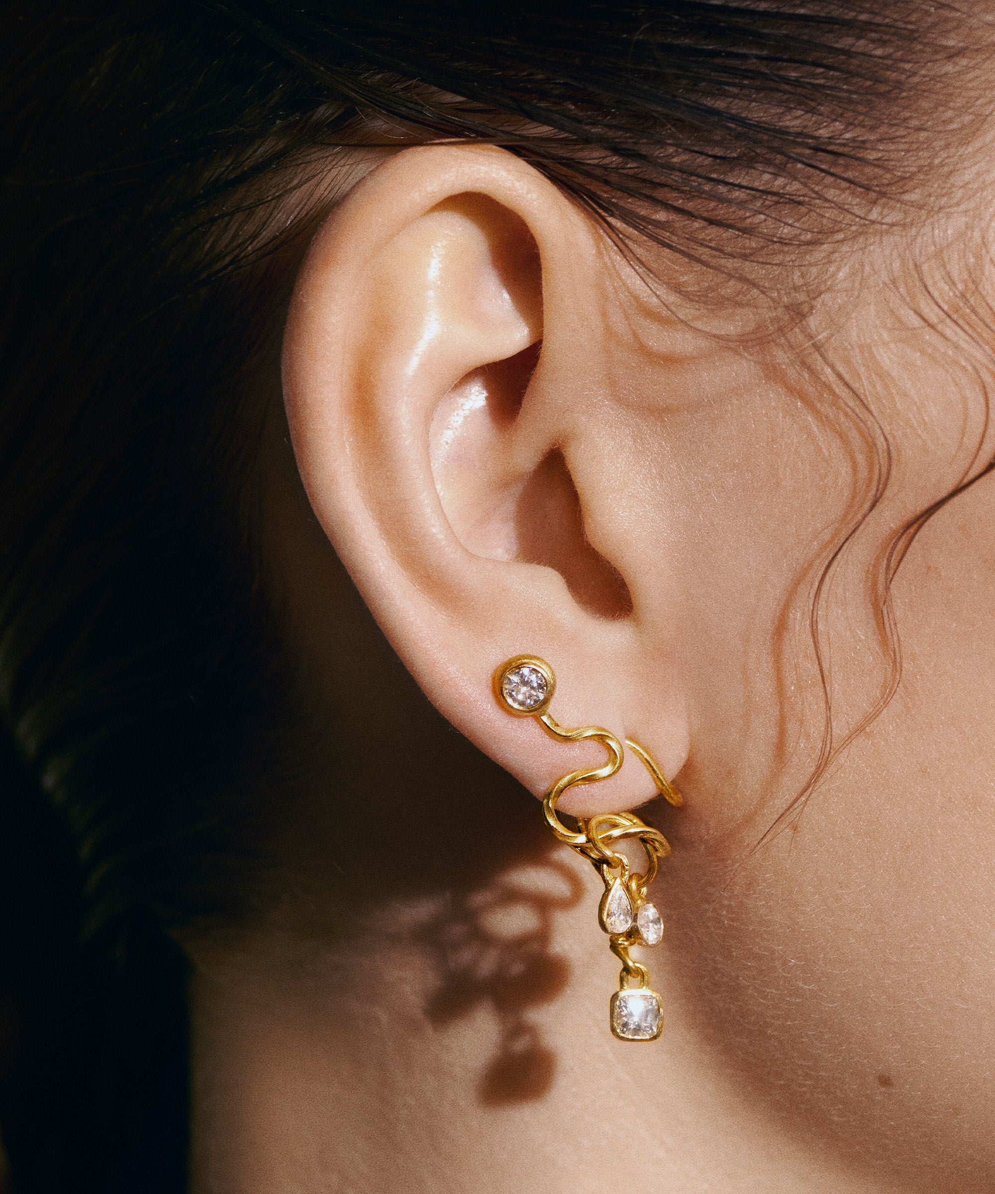 MIDDLE DAPHNE DIAMONDS EARRING