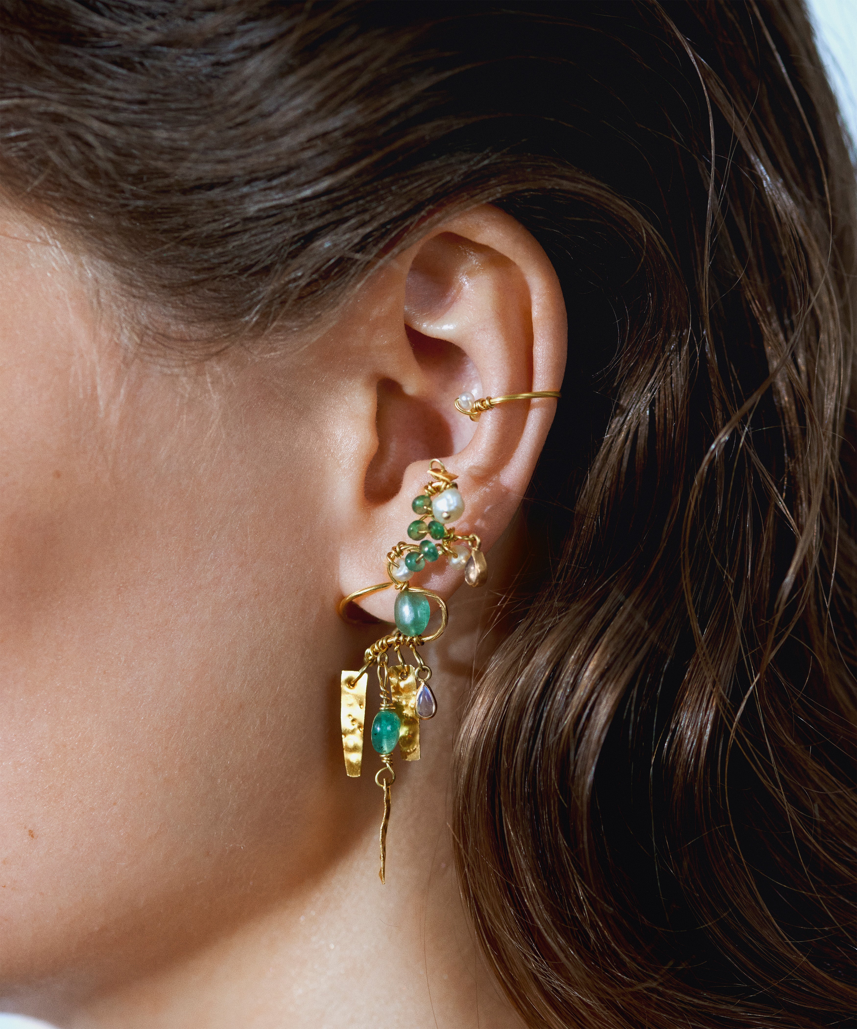 BIG DAPHNE EMERALDS EARRING
