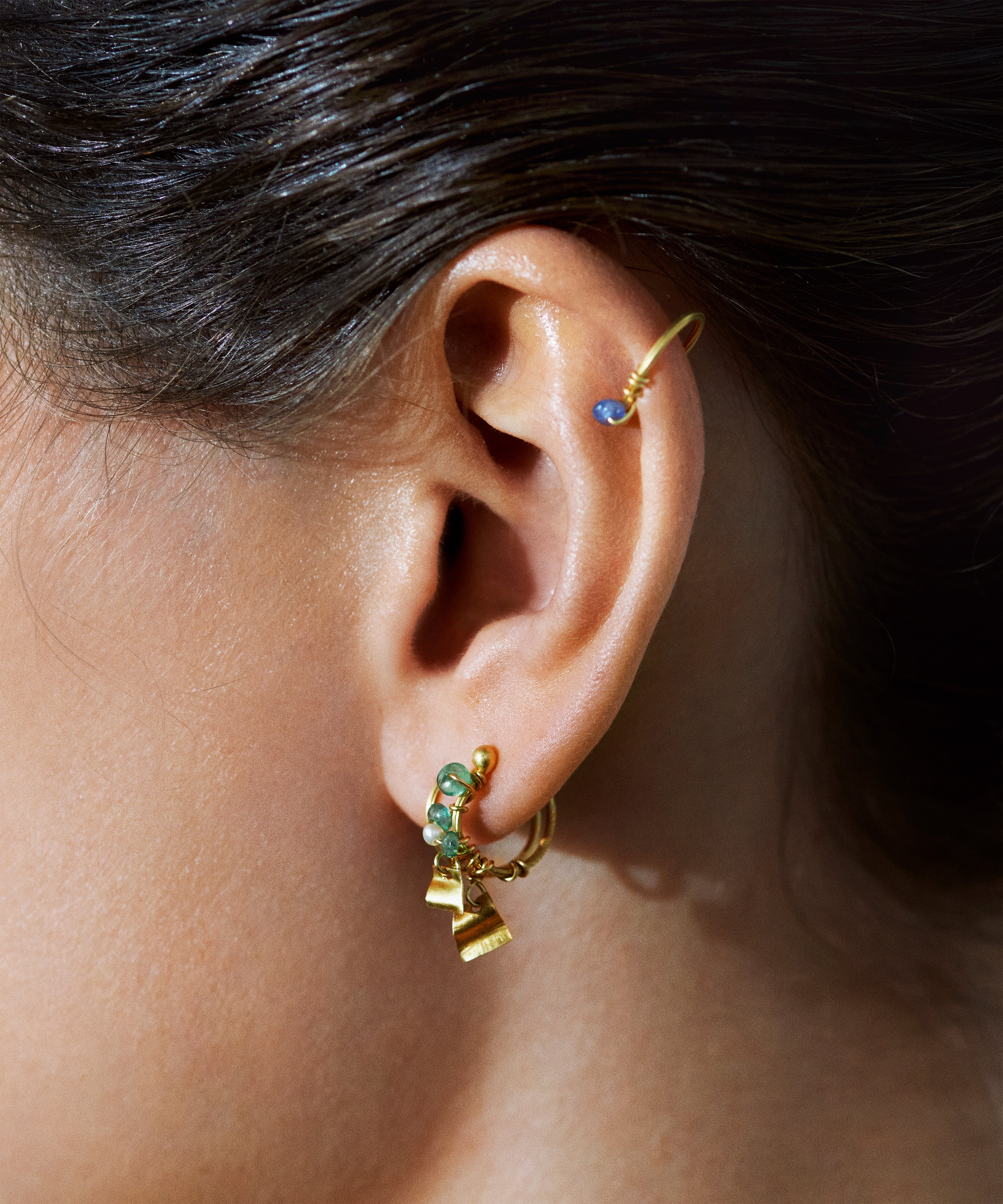 MIDDLE ECHO EARRING