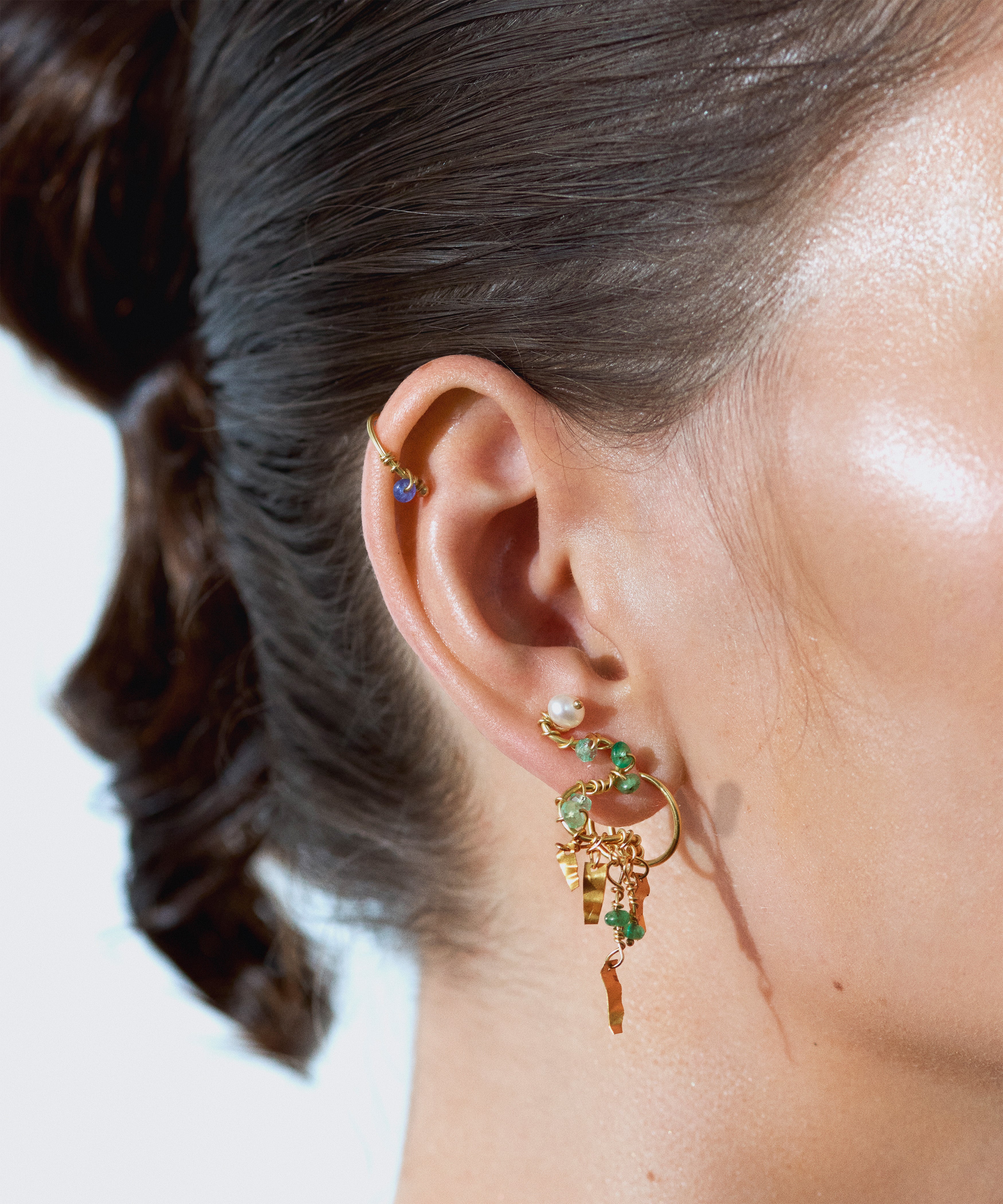 MIDDLE DAPHNE EARRING