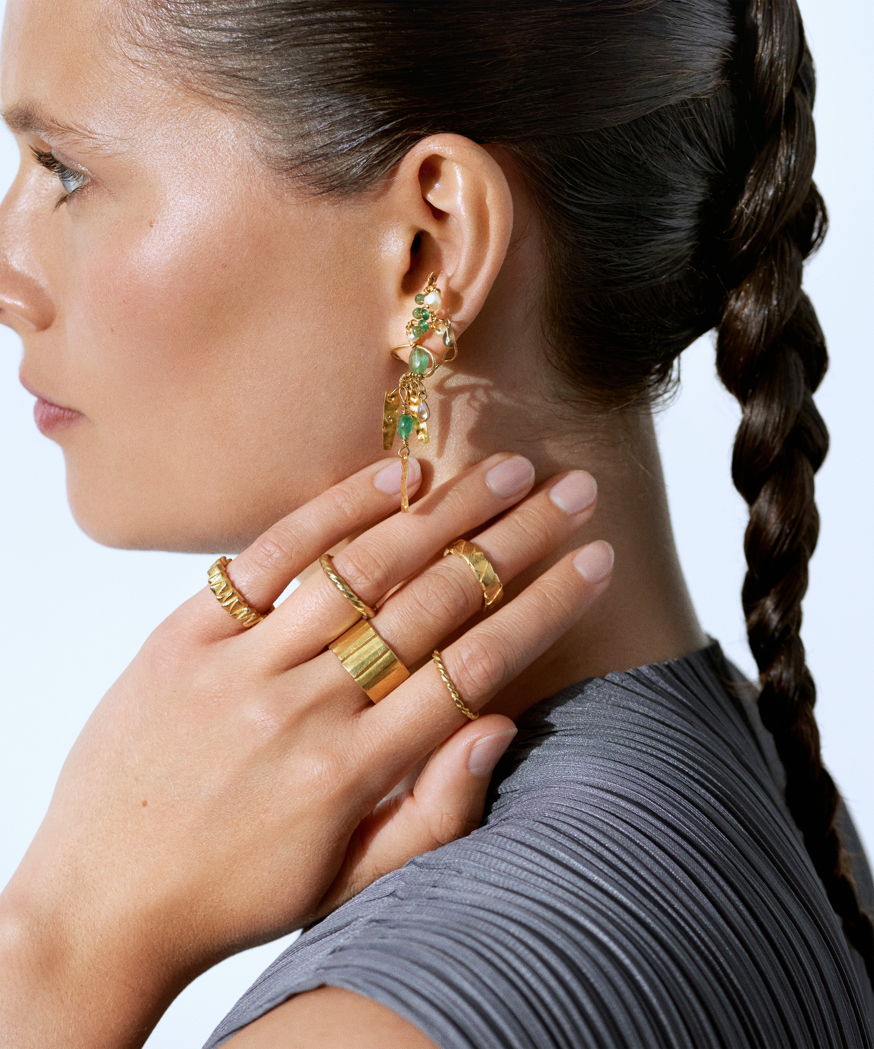 BIG DAPHNE EMERALDS EARRING