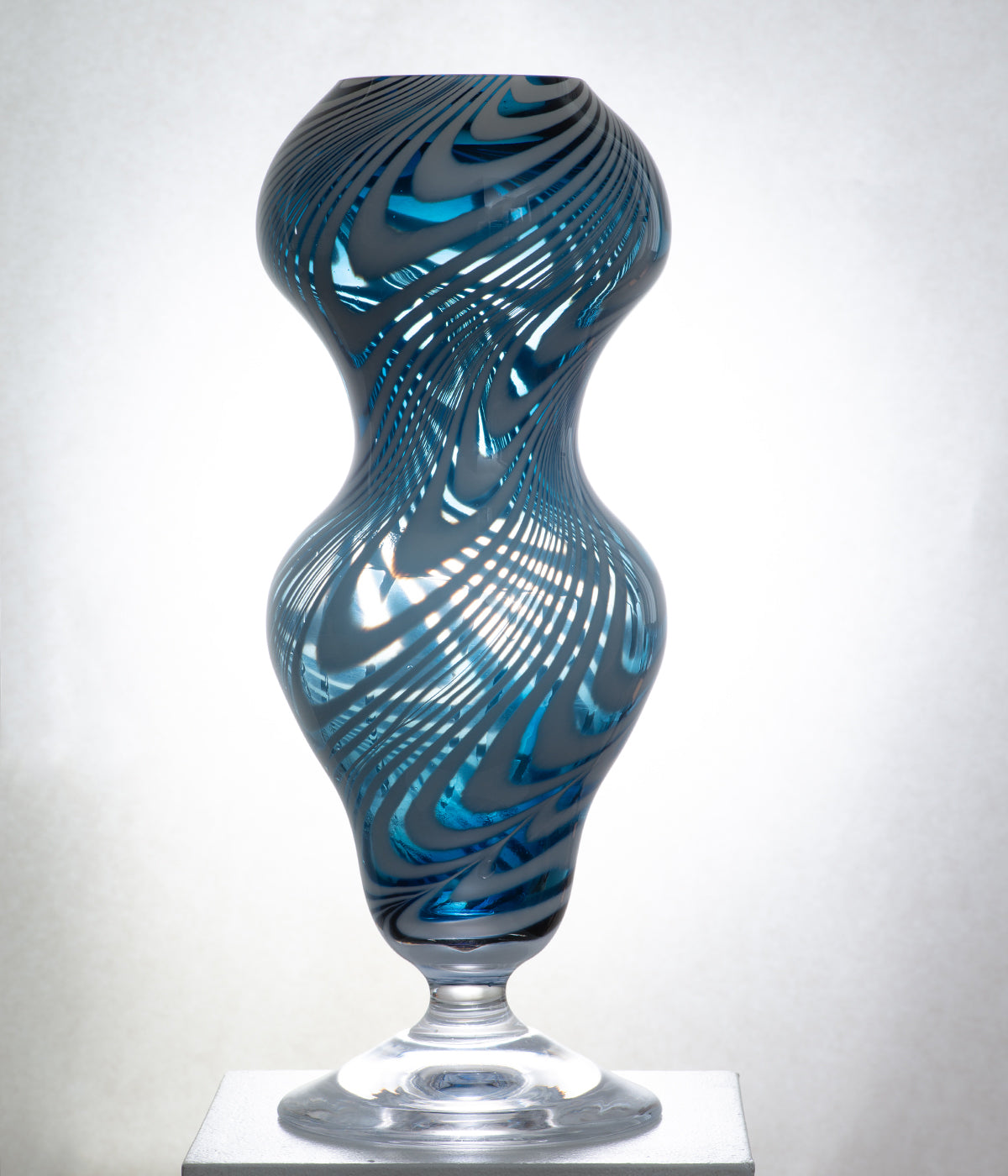 XANADU VASE NO. 16